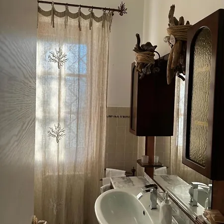 לינה וארוחת בוקר La Casa Di Sasi 3*