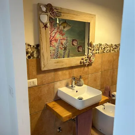 Acomodação com café da manhã  La Casa Di Sasi Sabaudia