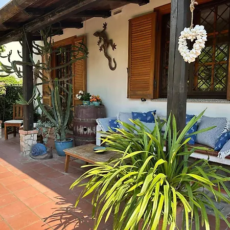 La Casa Di Sasi Bed & Breakfast Sabaudia